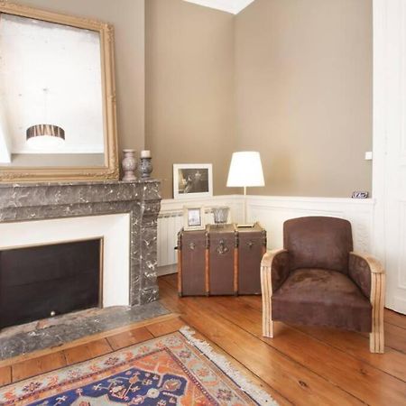 Au Coeur Du Quartier Historique Appartement Bordeaux Buitenkant foto