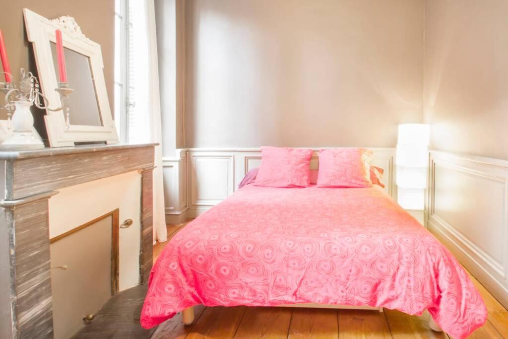 Au Coeur Du Quartier Historique Appartement Bordeaux Buitenkant foto