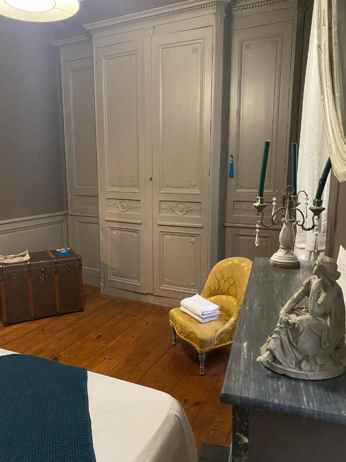 Au Coeur Du Quartier Historique Appartement Bordeaux Buitenkant foto